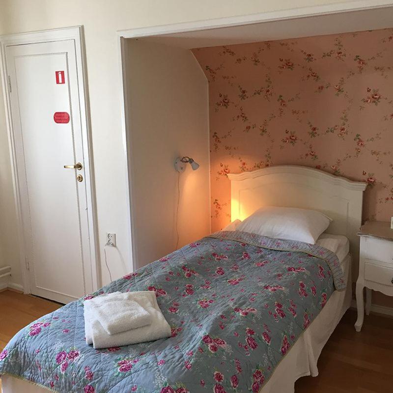 Herrgards Hotell Gyllene Haesten 바스터벡 외부 사진