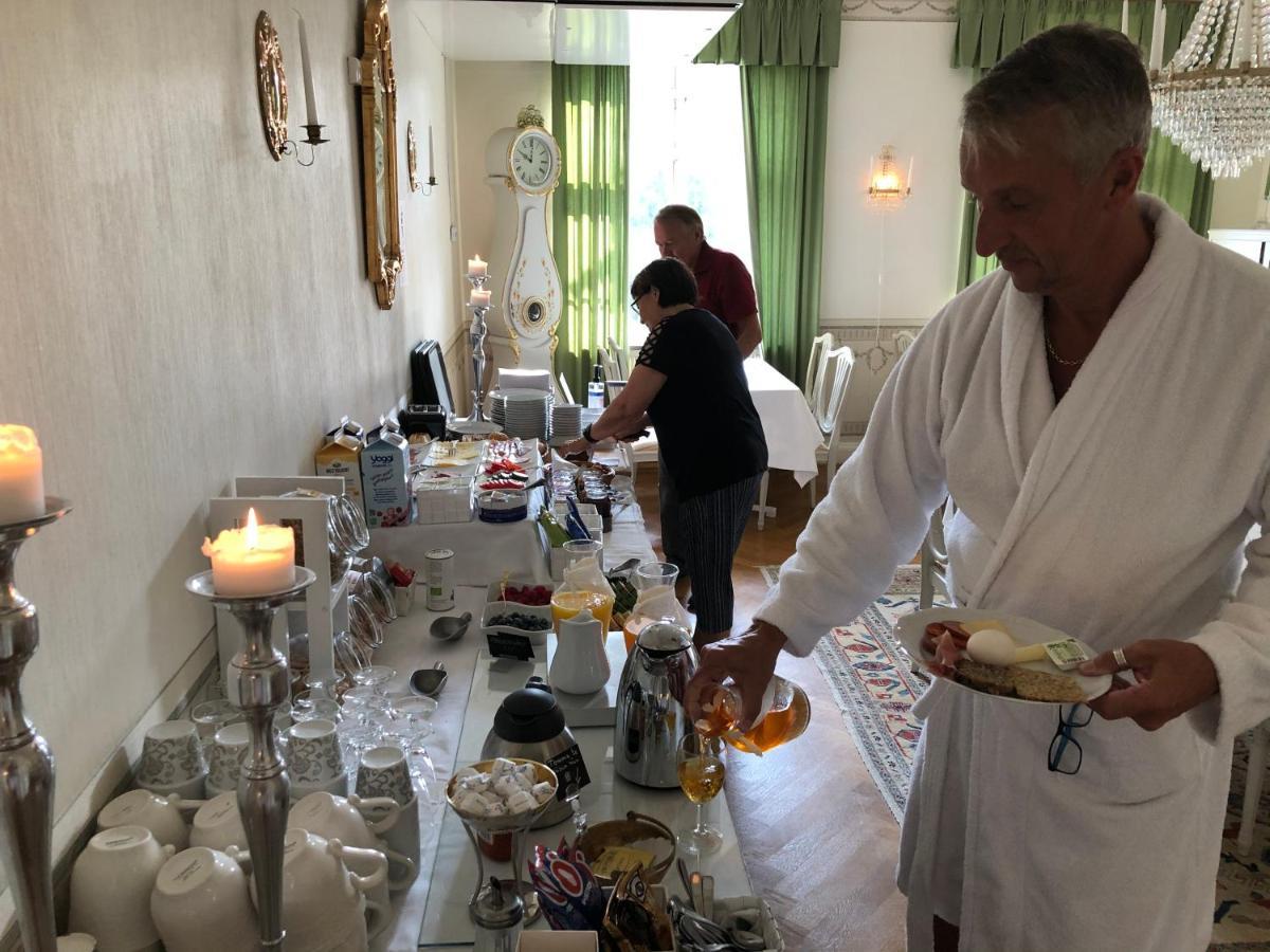Herrgards Hotell Gyllene Haesten 바스터벡 외부 사진