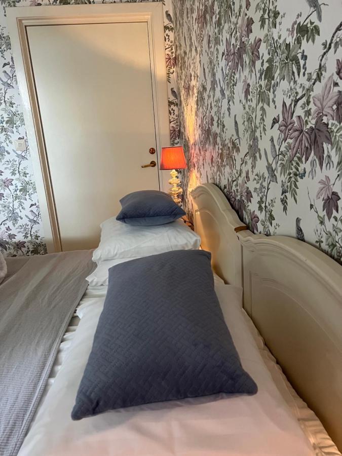 Herrgards Hotell Gyllene Haesten 바스터벡 외부 사진